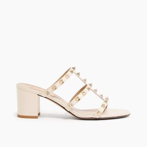 Woman Rockstud Leather Sandal